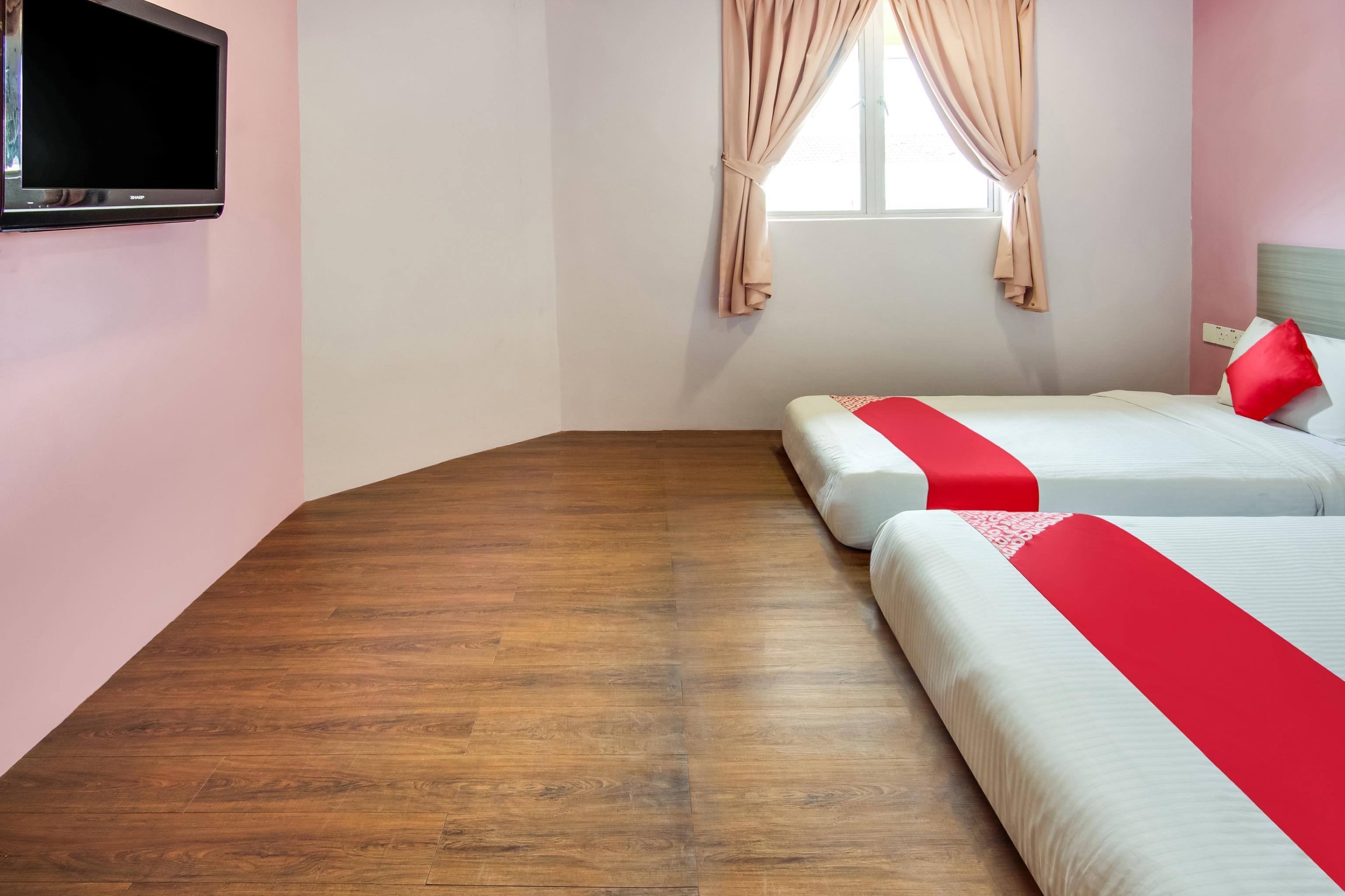 Oyo 89480 Dream House Hotel Skudai Kültér fotó