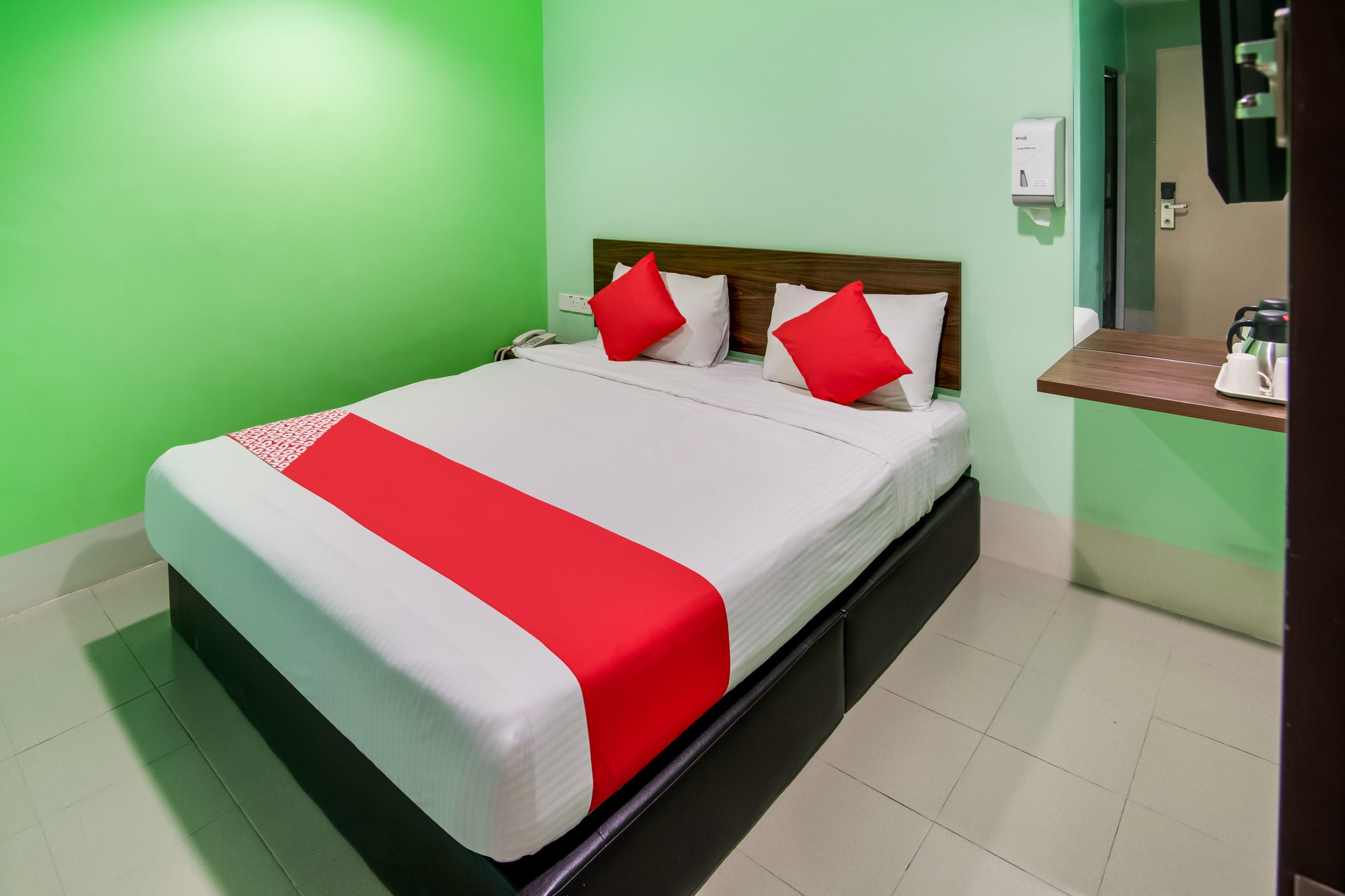 Oyo 89480 Dream House Hotel Skudai Kültér fotó