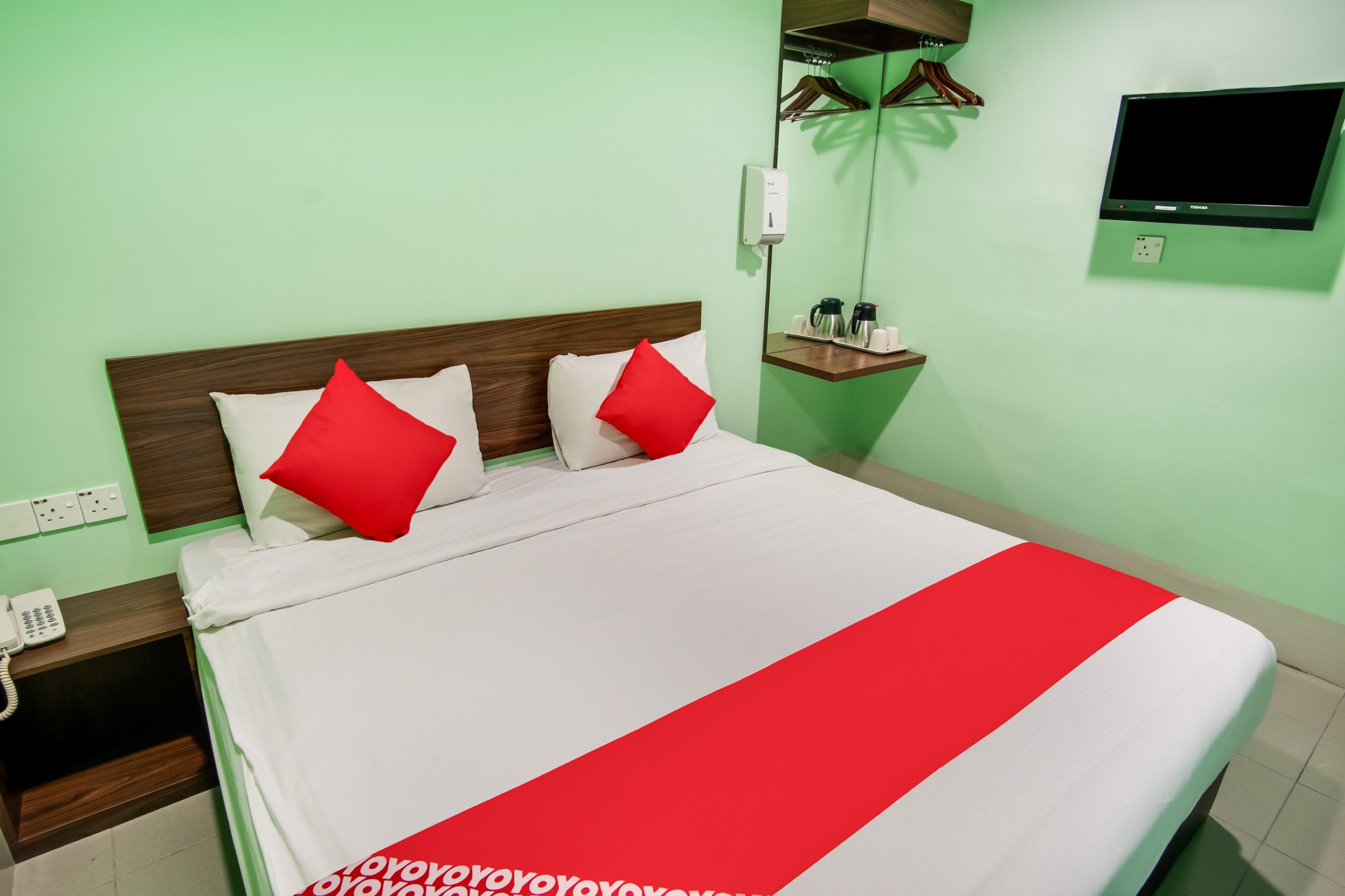 Oyo 89480 Dream House Hotel Skudai Kültér fotó