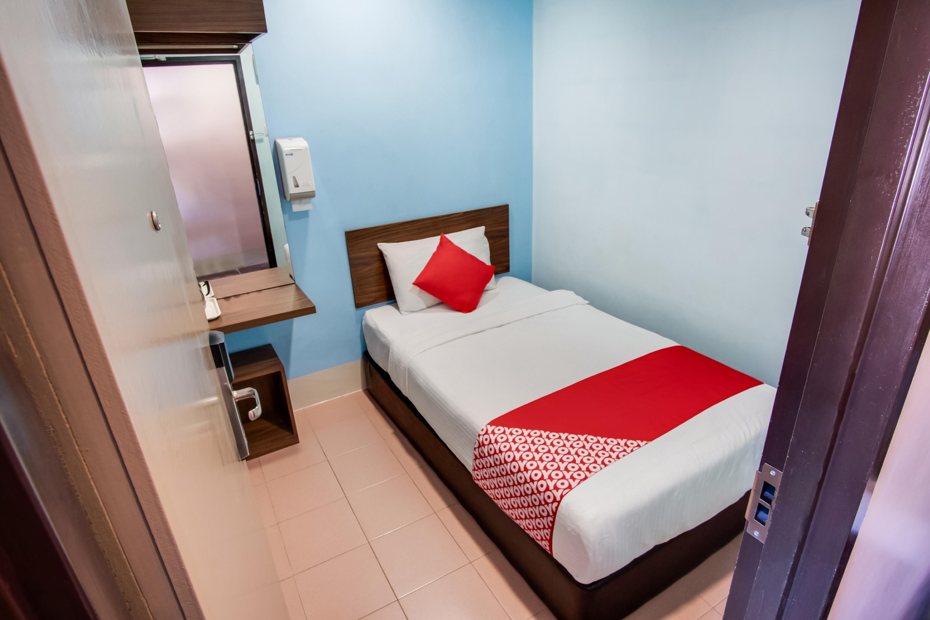 Oyo 89480 Dream House Hotel Skudai Kültér fotó