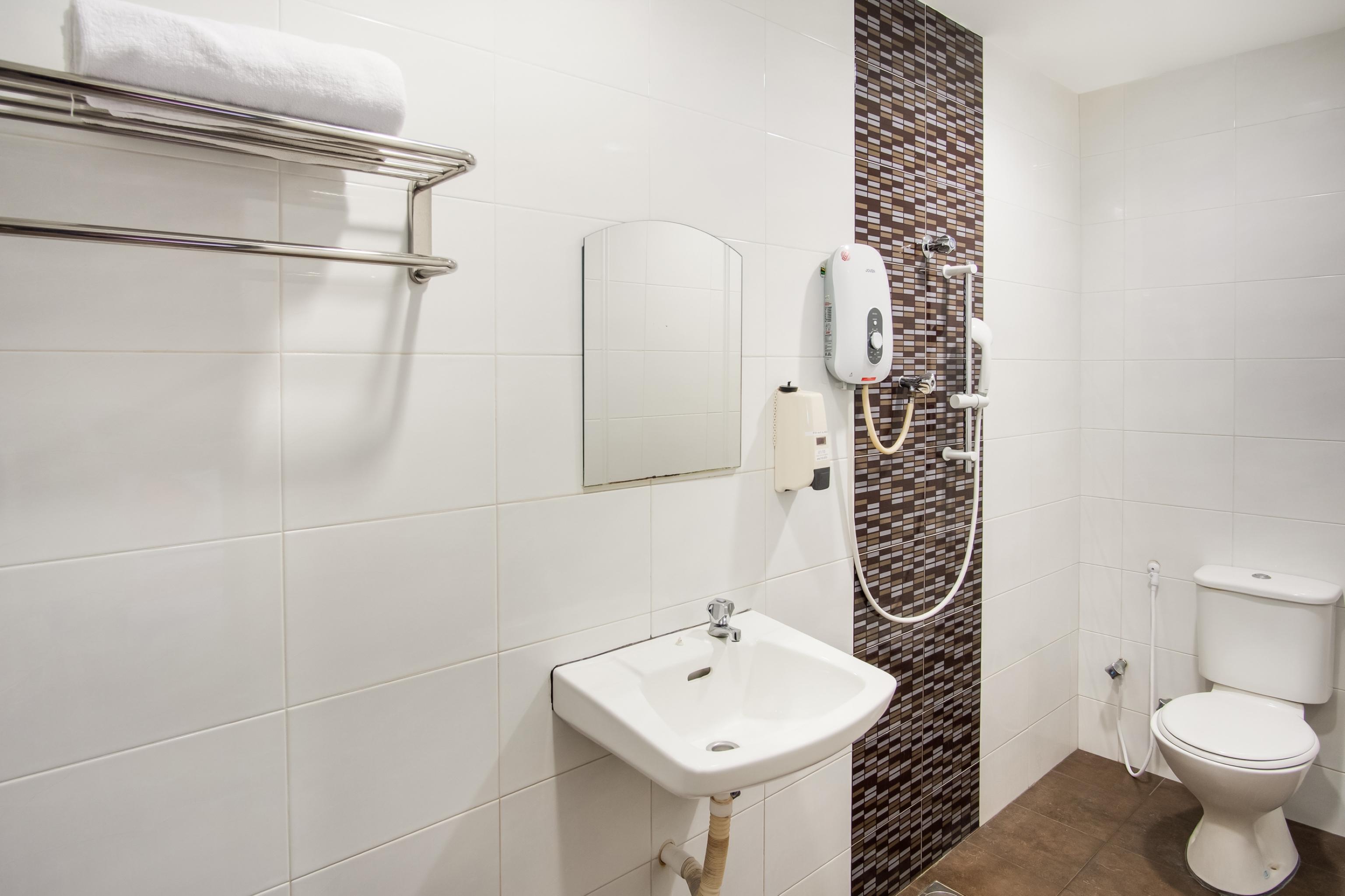 Oyo 89480 Dream House Hotel Skudai Kültér fotó