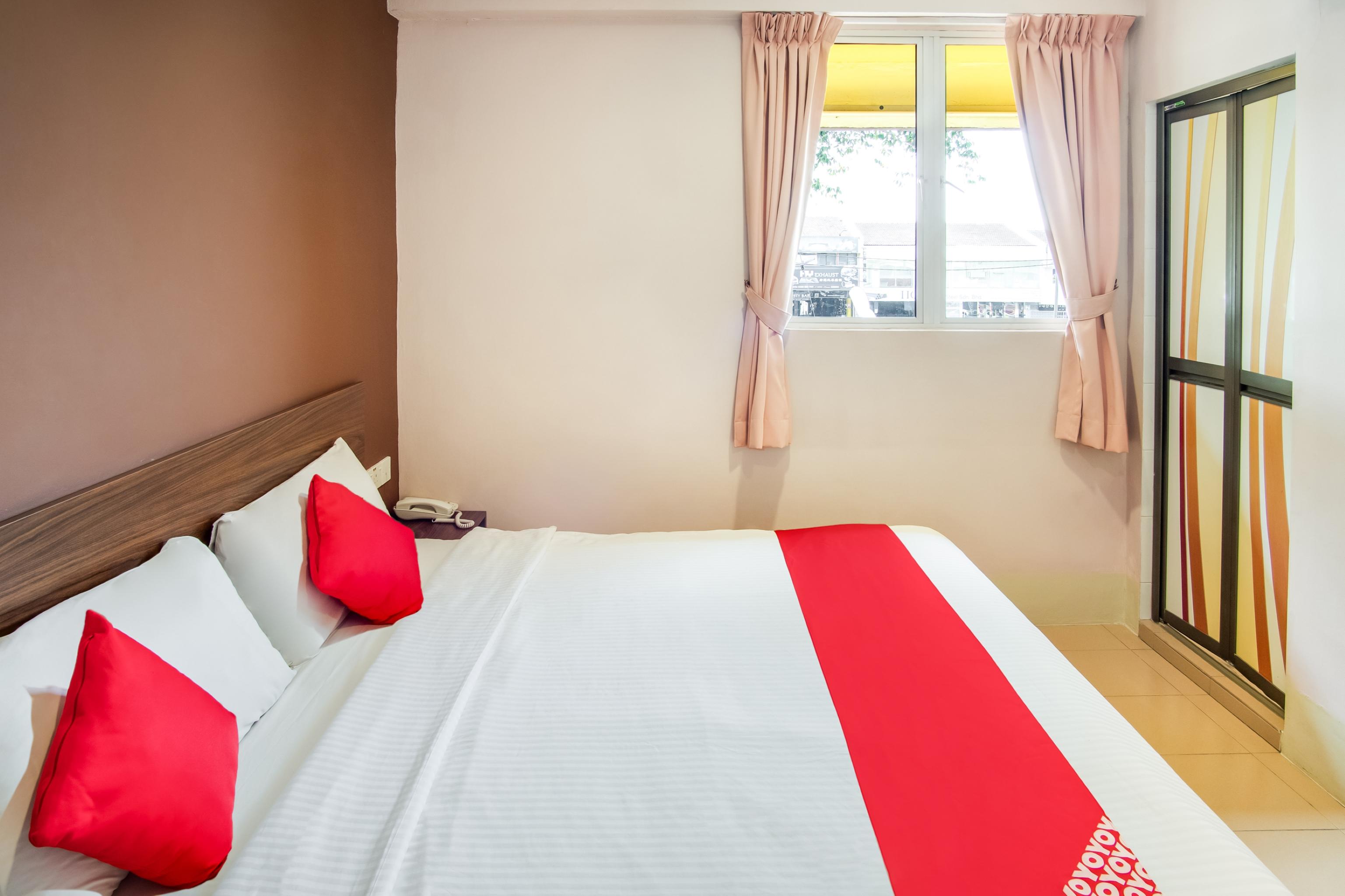 Oyo 89480 Dream House Hotel Skudai Kültér fotó
