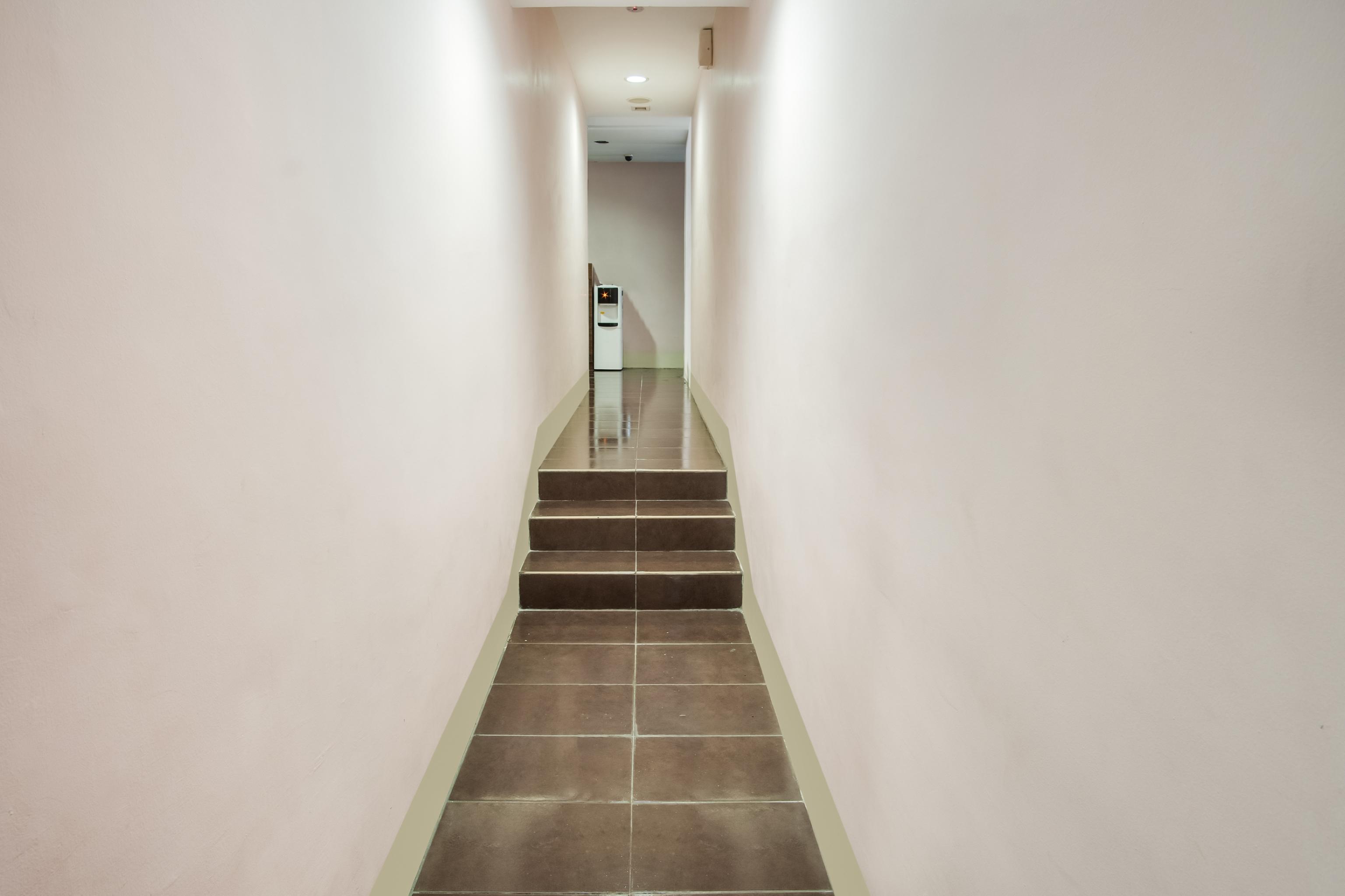 Oyo 89480 Dream House Hotel Skudai Kültér fotó