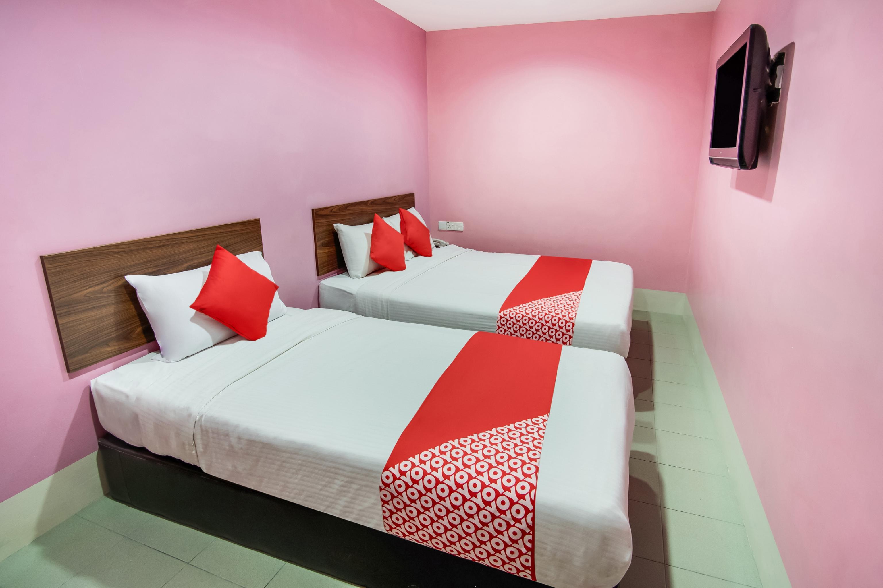 Oyo 89480 Dream House Hotel Skudai Kültér fotó