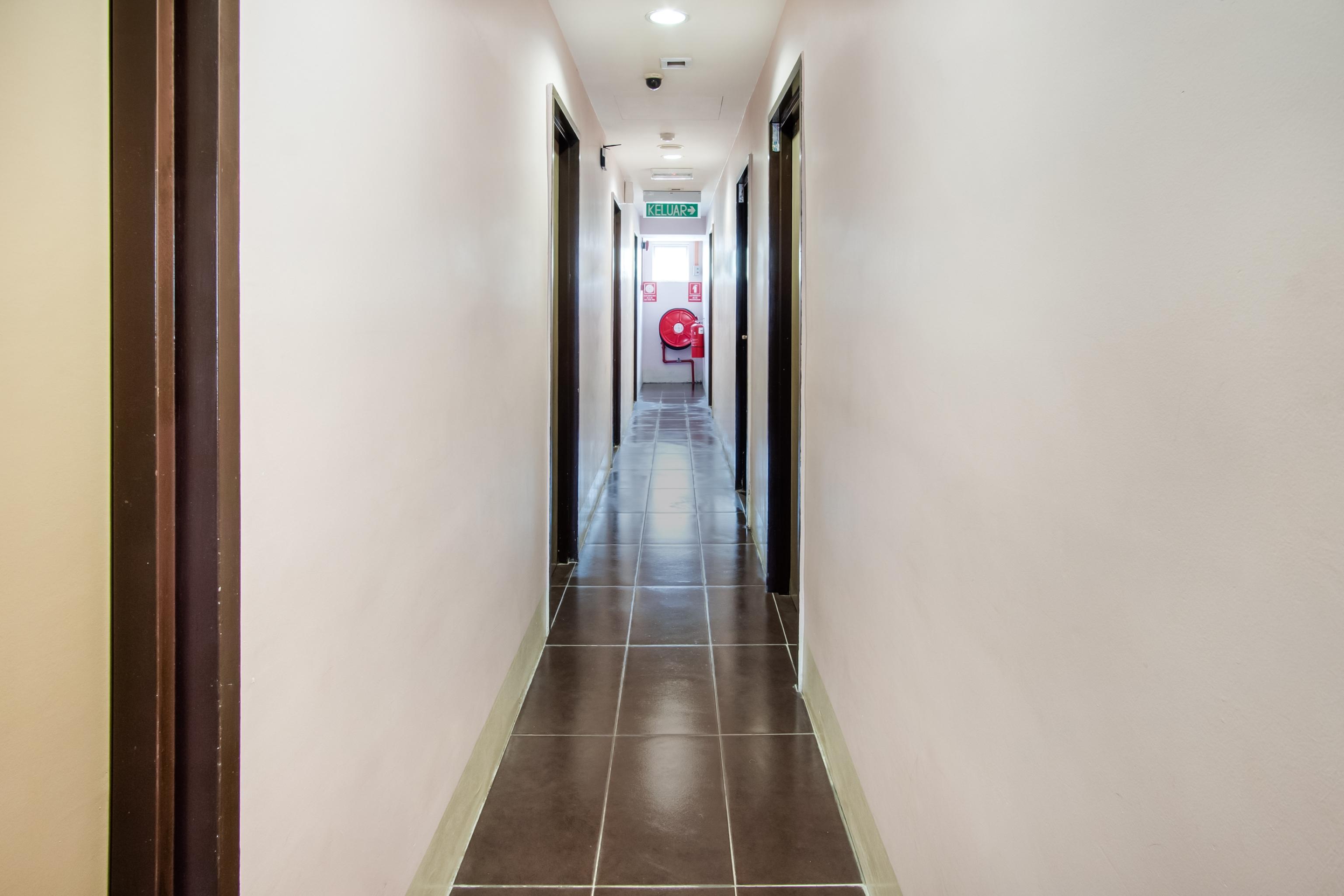 Oyo 89480 Dream House Hotel Skudai Kültér fotó