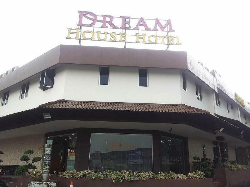 Oyo 89480 Dream House Hotel Skudai Kültér fotó