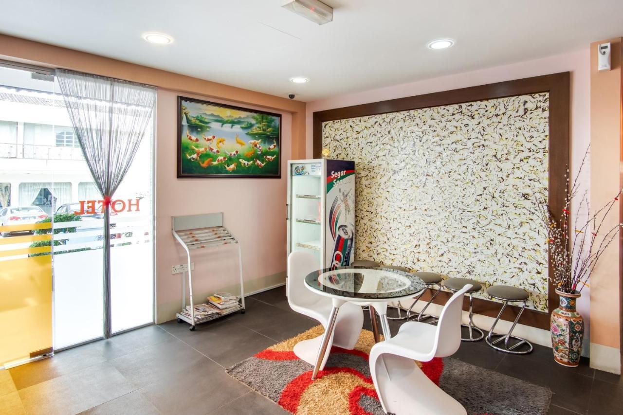 Oyo 89480 Dream House Hotel Skudai Kültér fotó